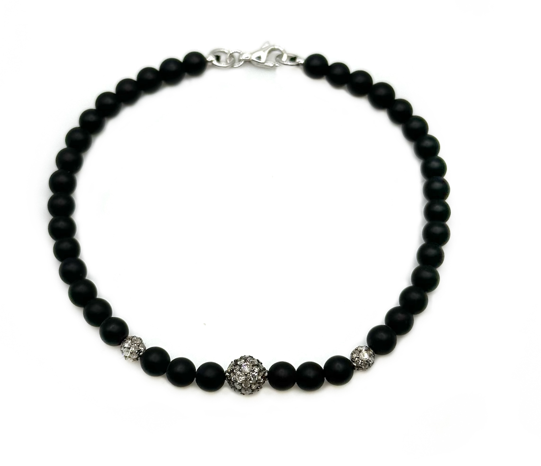 TRIPLE DIAMOND ONYX BEAD BRACELET