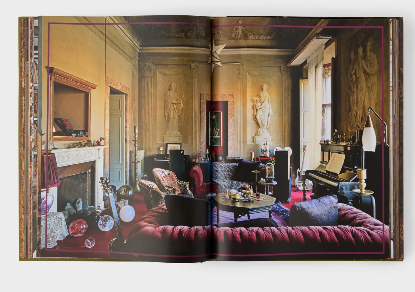 Tuscan Rooms: Interiors from the Heartland of the Renaissance