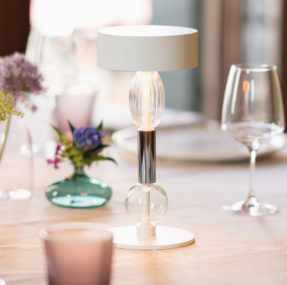 Royal Family Wi-Fi Table Lamp