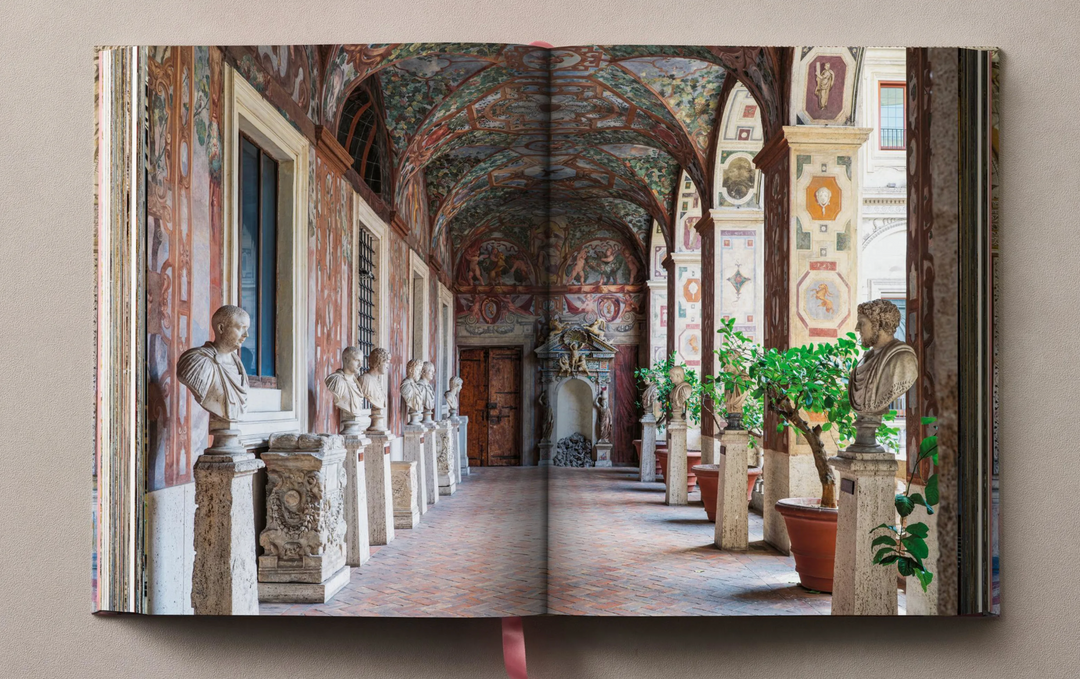 Massimo Listri. Italian Palaces