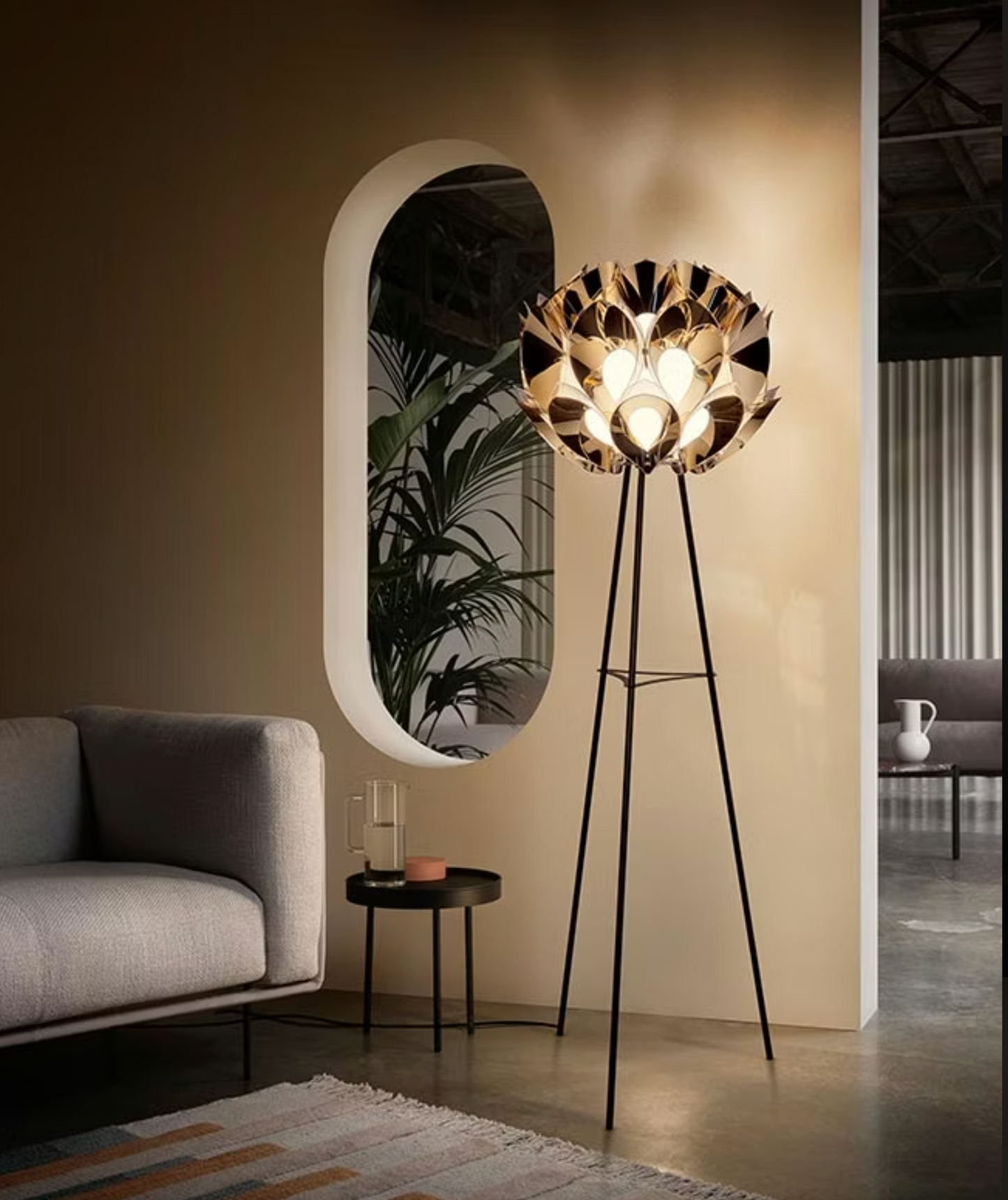 Flora Floor Lamp -Gold