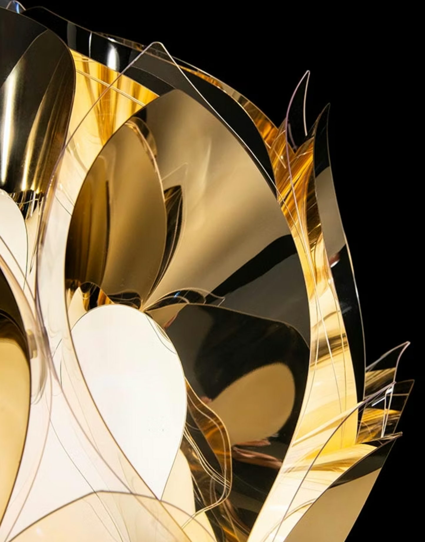 Flora Floor Lamp -Gold