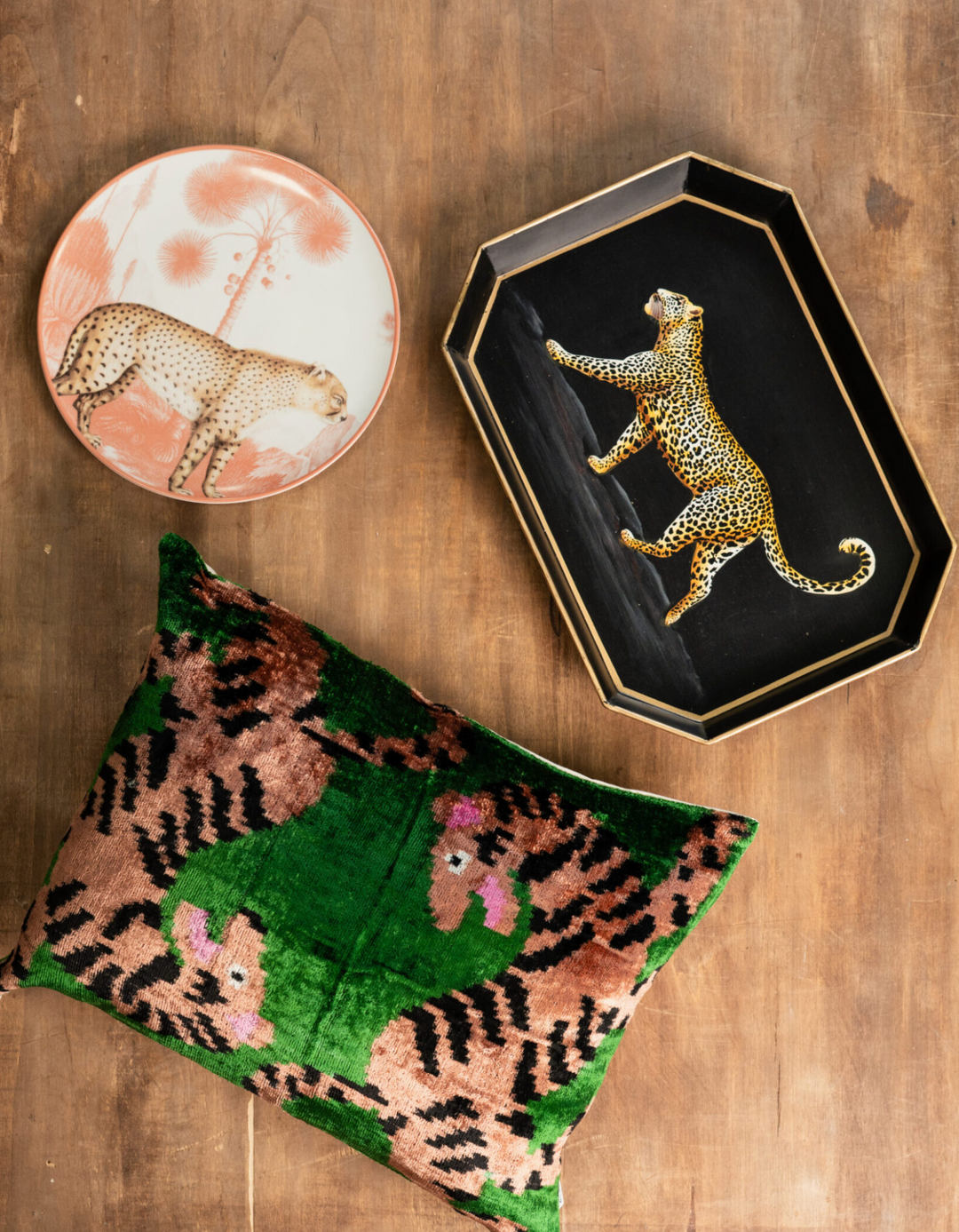 Hand Painted Iron Tray -Leopard