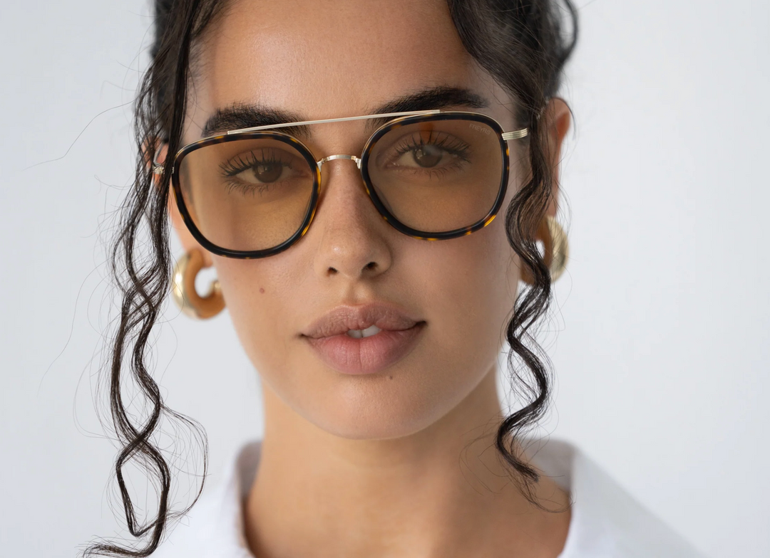 Weston-Dark Tortoise / Yellow Brown Gradient