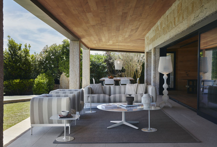 Asia Outdoor 2 -Seater Sofa